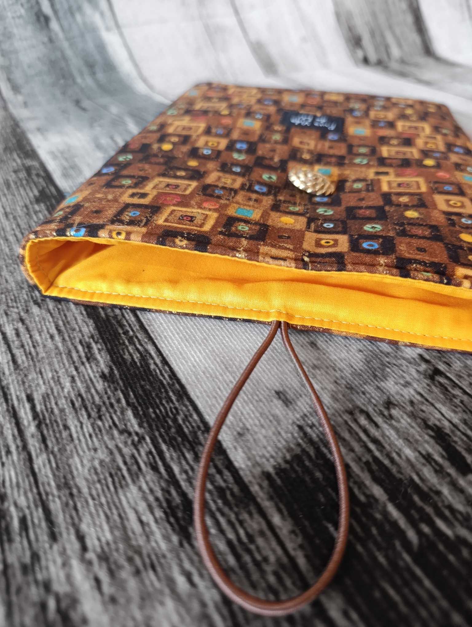 FUNDA LIBRO- 5